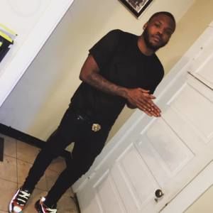 Meet your Posher, Jonti